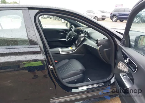 2024 Mercedes-Benz C 300 from USA, damaged, VIN W1KAF4HB3RR218075